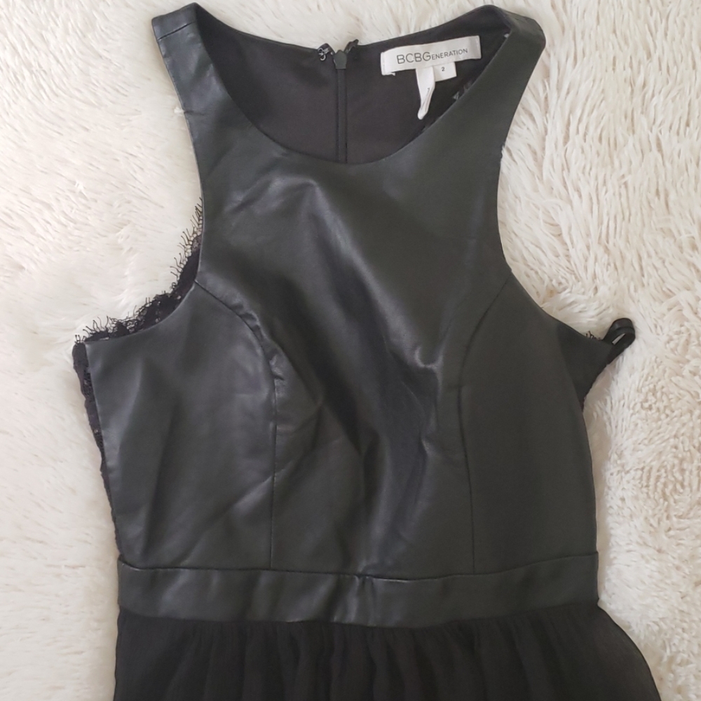 Dress - Picture 2 of 4